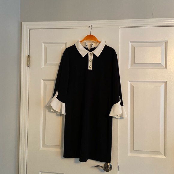 Classic Black & White Karl Lagerfeld Dress - Picture 5 of 5